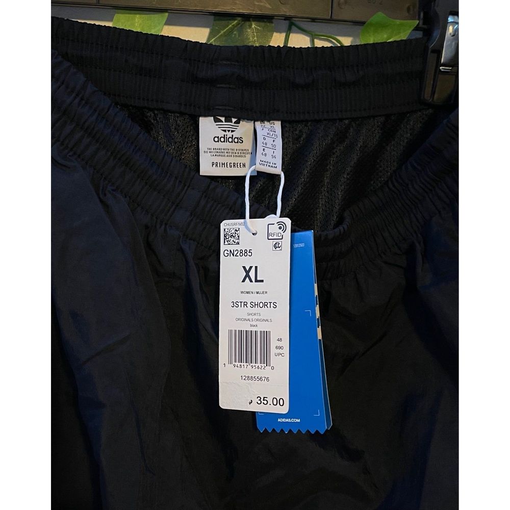 Adidas Womens XL Running Shorts NWT